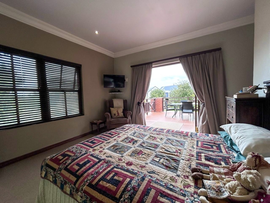 4 Bedroom Property for Sale in Vaal de Grace Golf Estate Free State